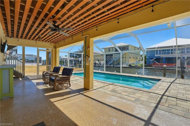 222 Flamingo ST, Fort Myers Beach, FL 33931