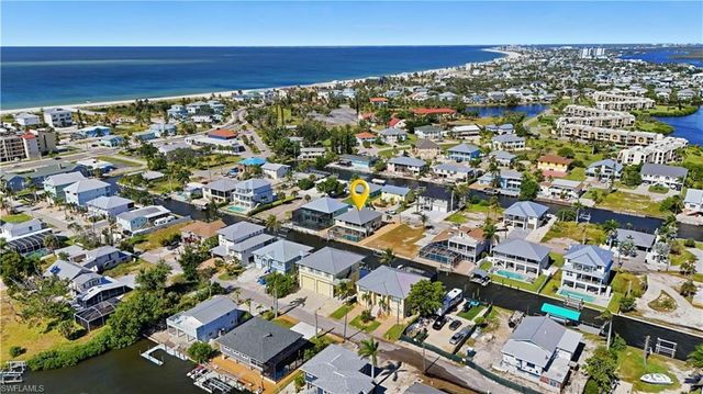 222 Flamingo ST, Fort Myers Beach, FL 33931