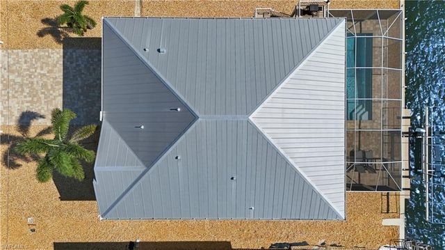 222 Flamingo ST, Fort Myers Beach, FL 33931