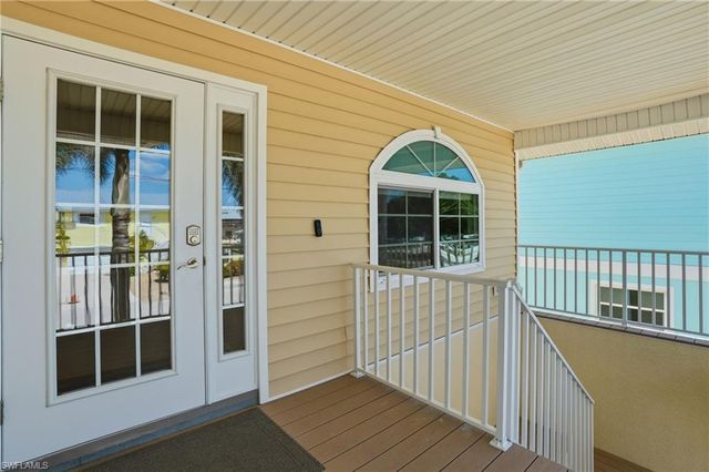 222 Flamingo ST, Fort Myers Beach, FL 33931