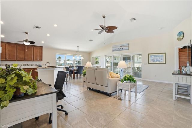222 Flamingo ST, Fort Myers Beach, FL 33931
