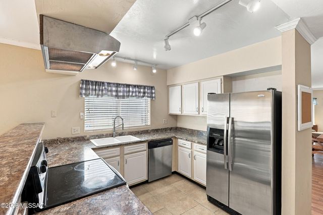 9127 E Calle Diego, Tucson, AZ 85710