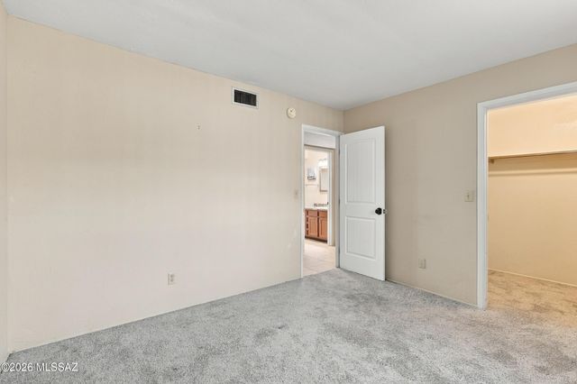 9127 E Calle Diego, Tucson, AZ 85710