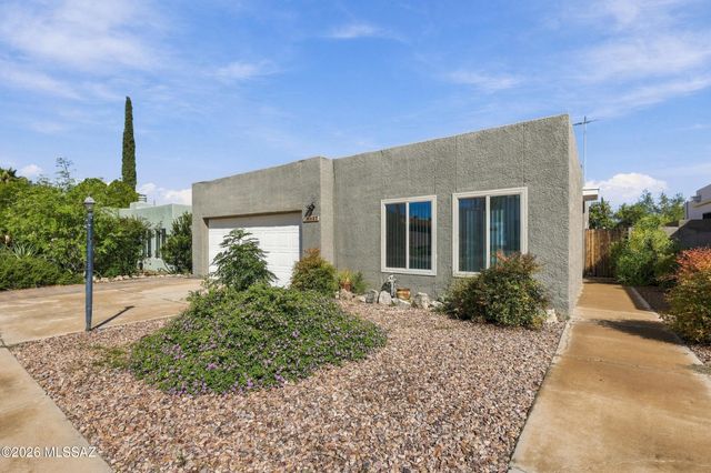 9127 E Calle Diego, Tucson, AZ 85710