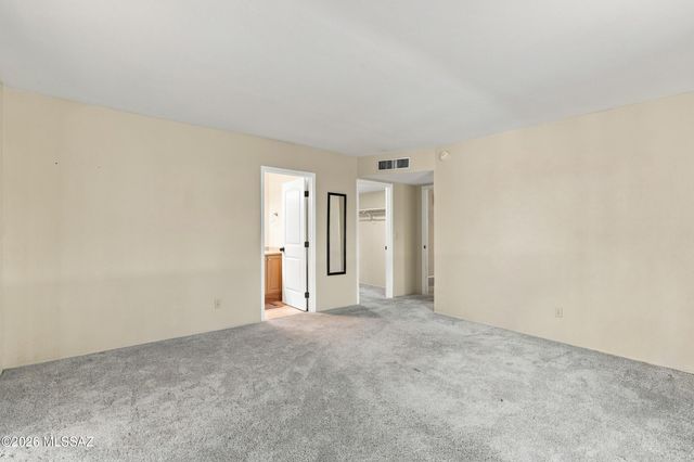 9127 E Calle Diego, Tucson, AZ 85710