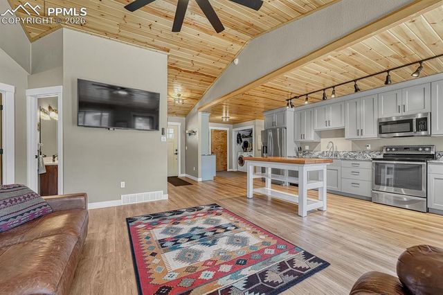 501 Taopi Circle, Woodland Park, CO 80863