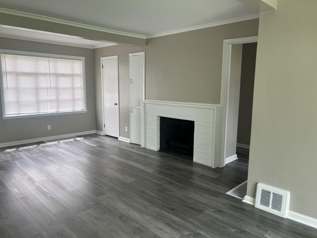 2416 E Livingston Avenue, Columbus, OH 43209