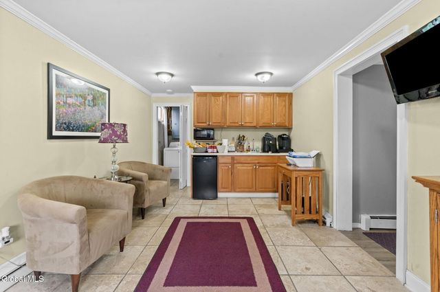 17 Cherry Lane, Brunswick, NY 12180
