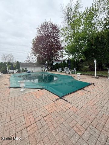 17 Cherry Lane, Brunswick, NY 12180