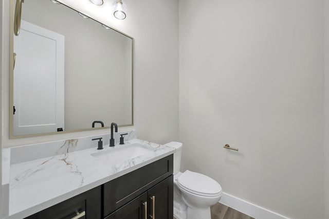 90 Wick Willow Rd, Montgomery, TX 77356