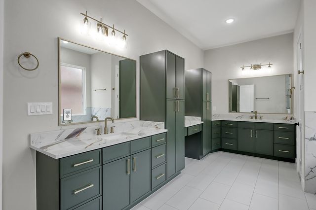 90 Wick Willow Rd, Montgomery, TX 77356