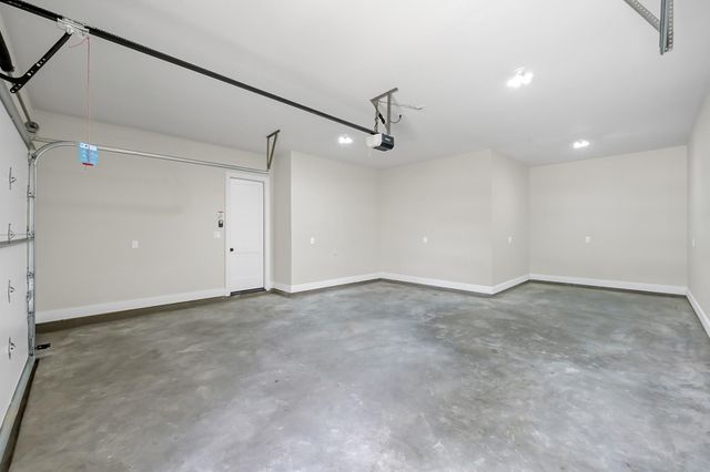 90 Wick Willow Rd, Montgomery, TX 77356