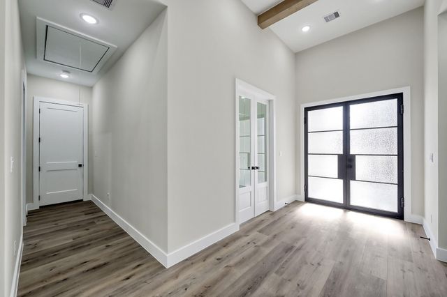 90 Wick Willow Rd, Montgomery, TX 77356