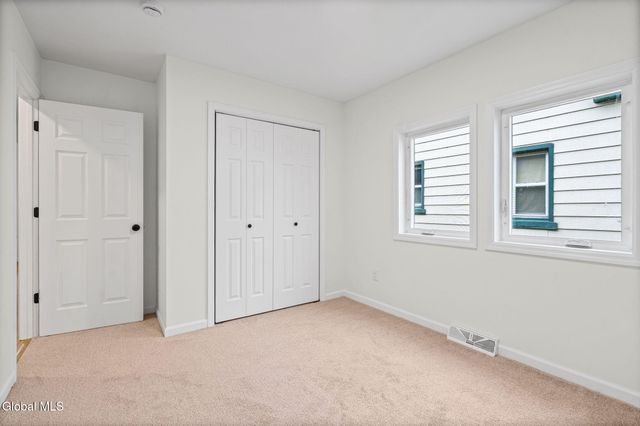 2004 Foster Avenue, Schenectady, NY 12308