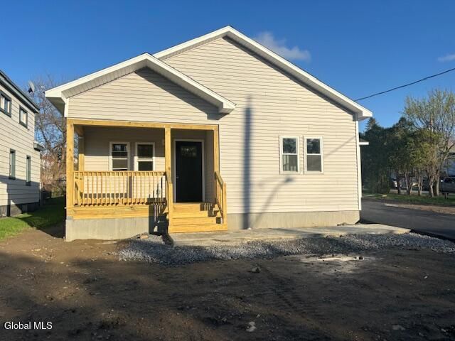 2004 Foster Avenue, Schenectady, NY 12308