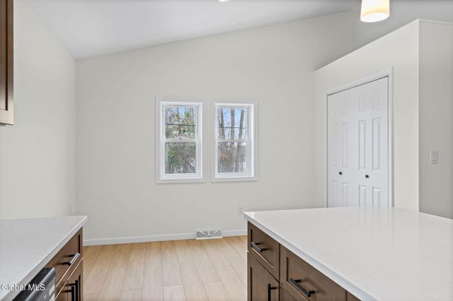 2004 Foster Avenue, Schenectady, NY 12308