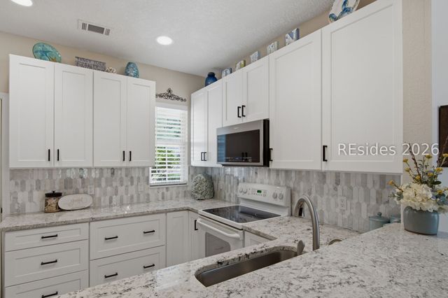 118 Lazy Daisy Dr, Bluffton, SC 29909