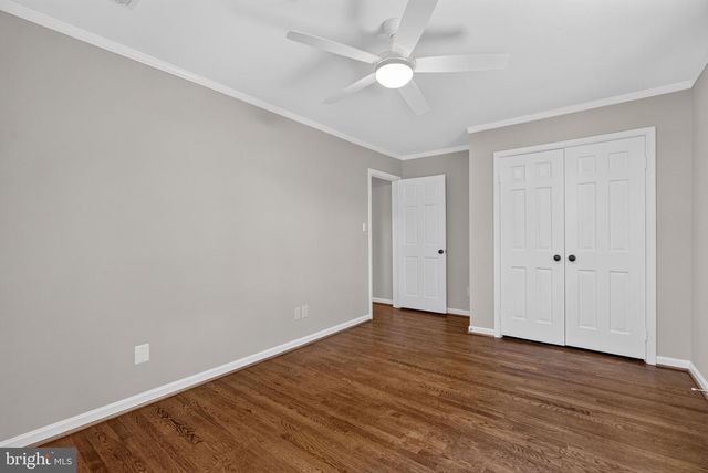 11312 LAPHAM DR, Oakton, VA 22124