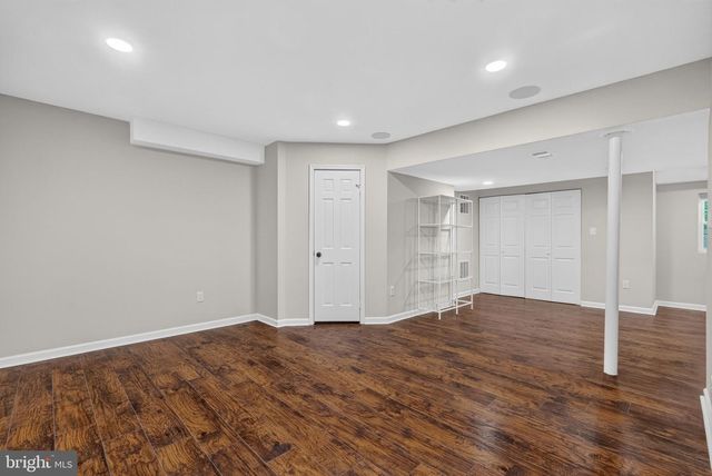 11312 LAPHAM DR, Oakton, VA 22124