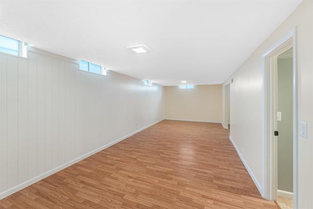 2037 Roach St, Salina, KS 67401