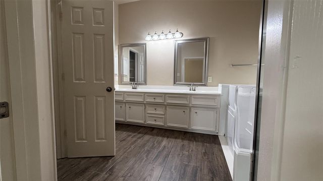 13615 Evening Wind Drive, Pearland, TX 77584