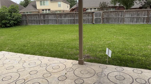 13615 Evening Wind Drive, Pearland, TX 77584