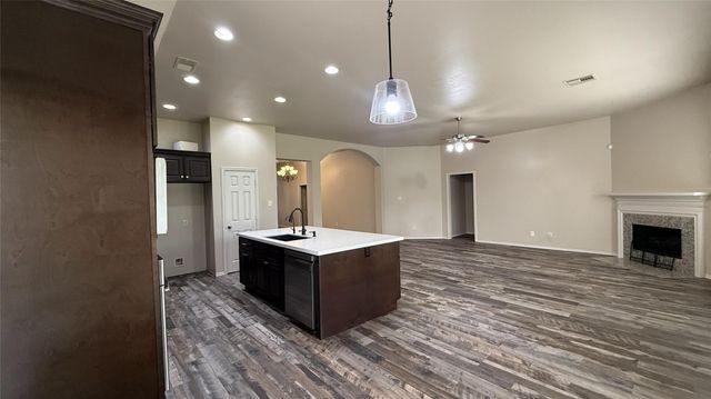 13615 Evening Wind Drive, Pearland, TX 77584