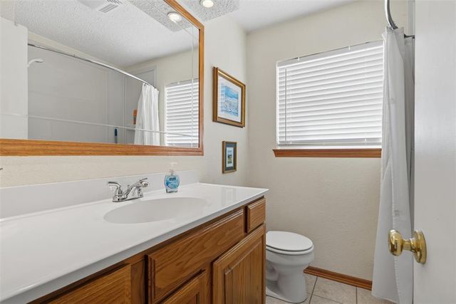 115 NE 8th Street, Moore, OK 73160