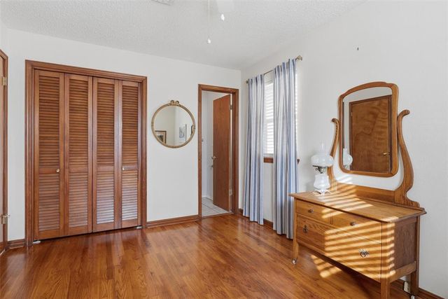 115 NE 8th Street, Moore, OK 73160