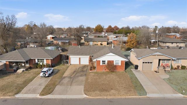 115 NE 8th Street, Moore, OK 73160