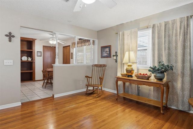 115 NE 8th Street, Moore, OK 73160