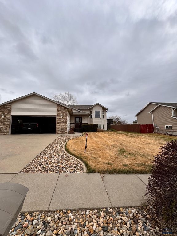 990 HAAKON, Rapid City, SD 57703