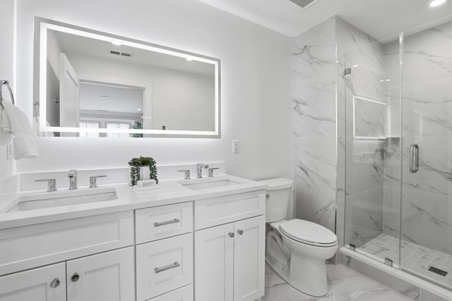 36 Loomis 102, Bedford, MA 01730