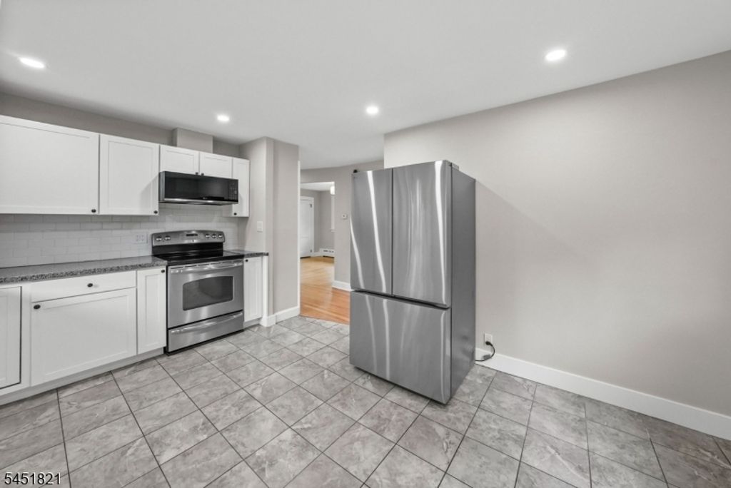 117 Mountain View Rd, Hillsborough Twp., NJ 08844 — photo 4