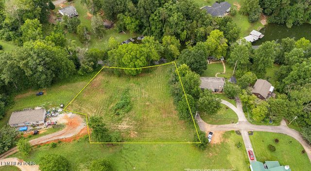 165 Rebel Rd Rd, Harriman, TN 37748
