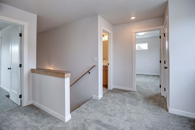 216 N Vercler Ln, Spokane Valley, WA 99216