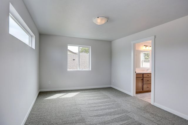 216 N Vercler Ln, Spokane Valley, WA 99216