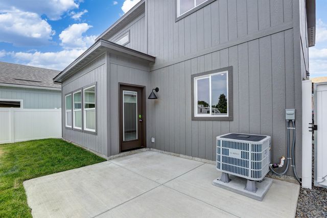 216 N Vercler Ln, Spokane Valley, WA 99216