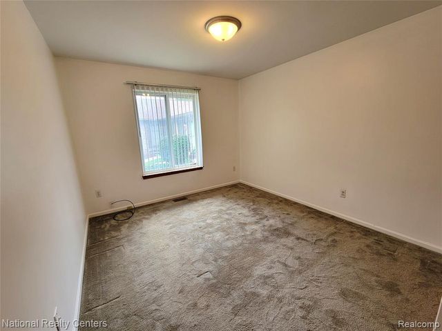 26811 Villa Calabrese, Warren, MI 48091