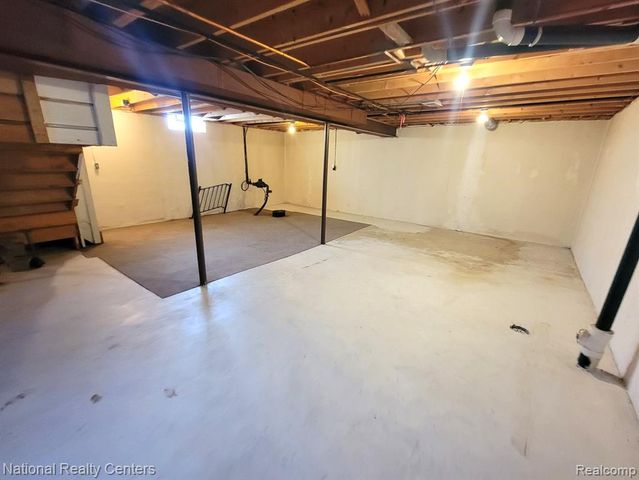 26811 Villa Calabrese, Warren, MI 48091