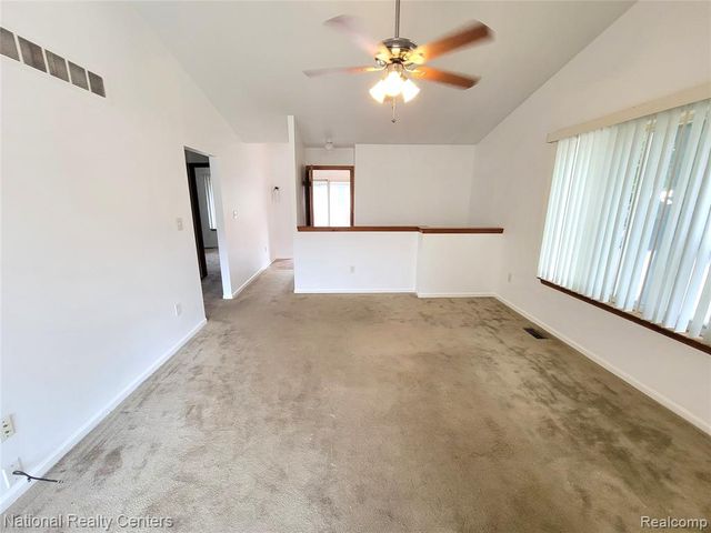 26811 Villa Calabrese, Warren, MI 48091