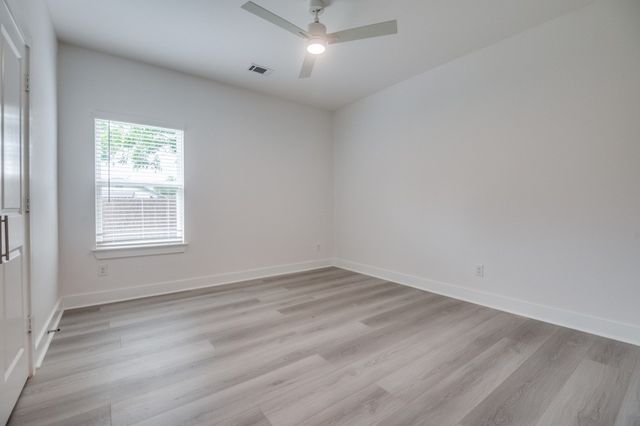 5567 Butternut Street, Dallas, TX 75212