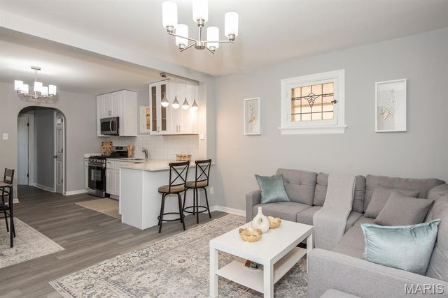 5920 Morganford Road, St Louis, MO 63116