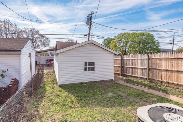 5920 Morganford Road, St Louis, MO 63116