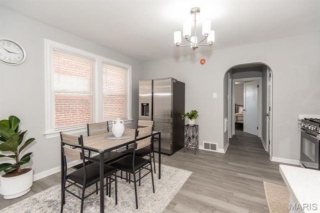 5920 Morganford Road, St Louis, MO 63116