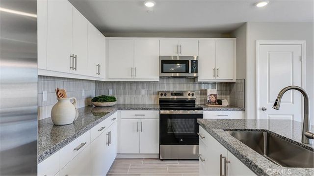 7216 Serene Skies Court, Jurupa Valley, CA 92509