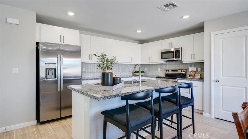 7216 Serene Skies Court, Jurupa Valley, CA 92509