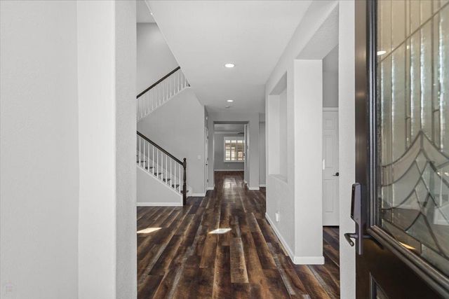 1766 Churchill Downs Cir, Oakdale, CA 95361