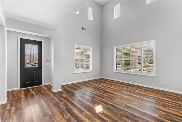 1766 Churchill Downs Cir, Oakdale, CA 95361