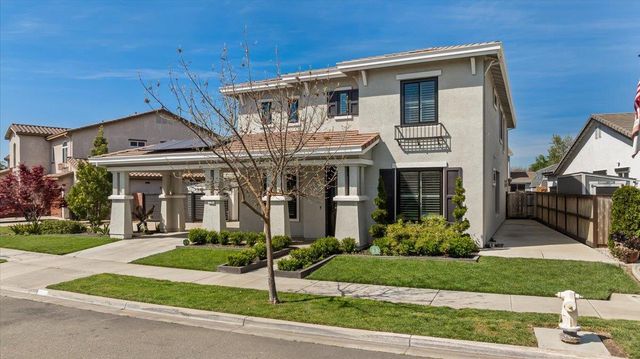 1766 Churchill Downs Cir, Oakdale, CA 95361